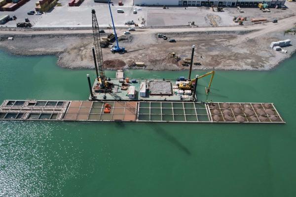 Burgas port filling of the caissons