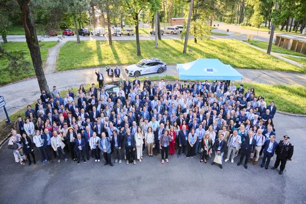 Group picture at outside demo at EUCAD 2025 event at JRC